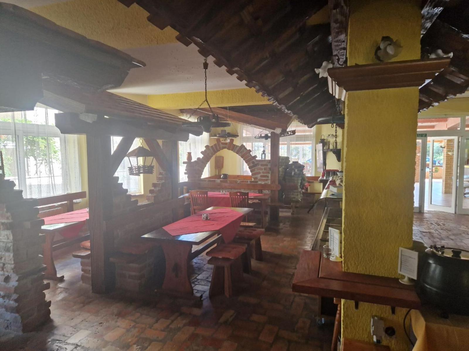 Biergarten Medulin Exteriör bild