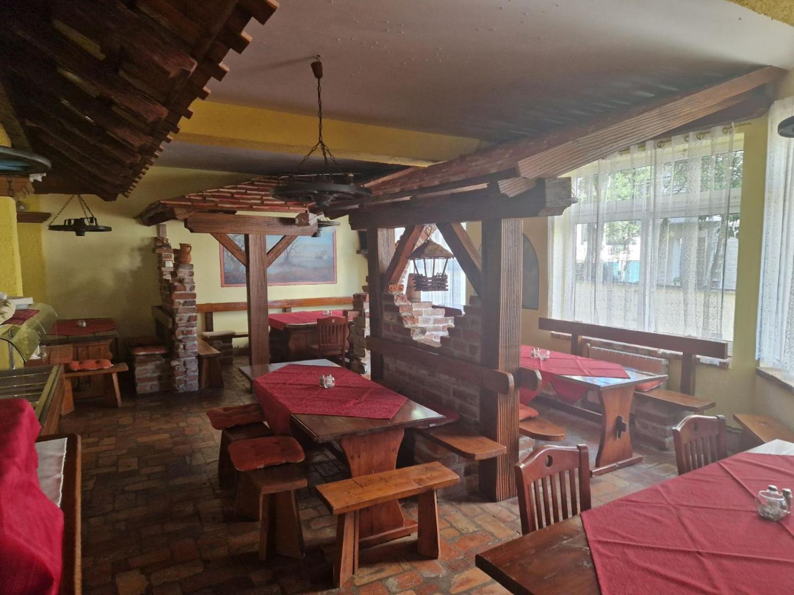 Biergarten Medulin Exteriör bild